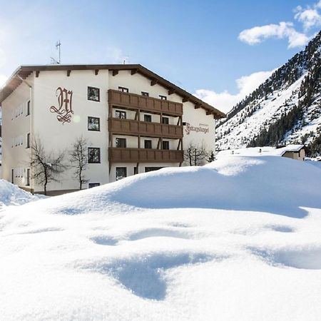 Pension Mittagskogel St. Leonhard im Pitztal Exterior foto