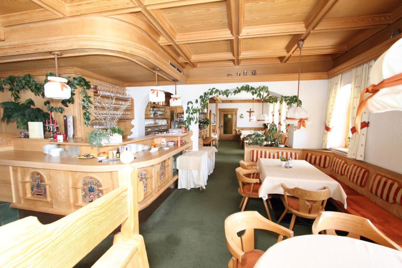 Pension Mittagskogel St. Leonhard im Pitztal Exterior foto